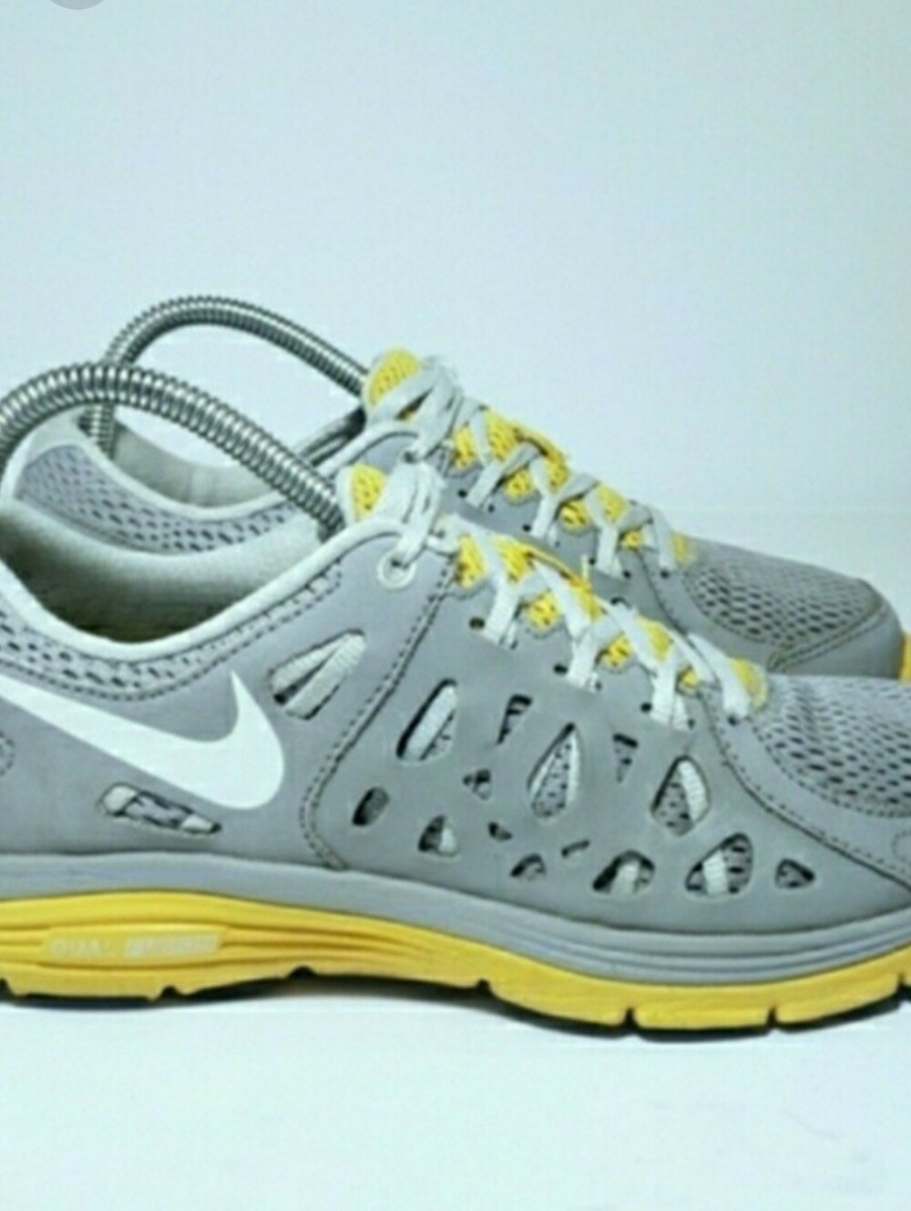 Nike Air Live Strong Running Shoes Sneakers